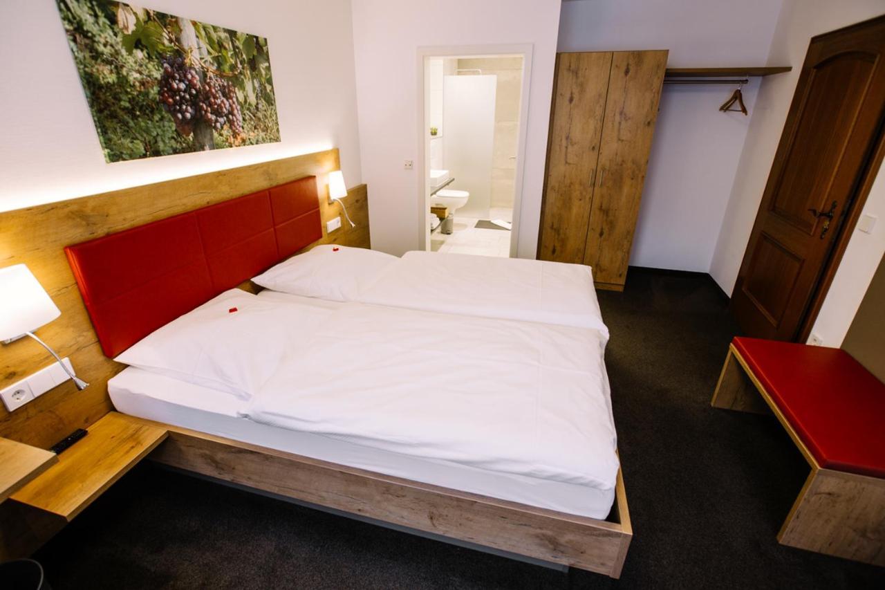 Hotel Restaurant Lamm Rosswag Vaihingen an der Enz Esterno foto