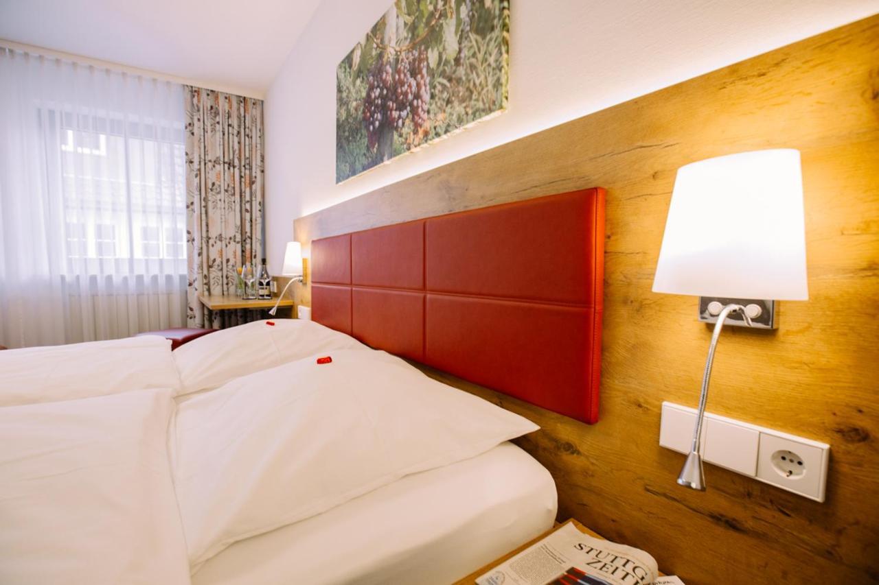 Hotel Restaurant Lamm Rosswag Vaihingen an der Enz Esterno foto