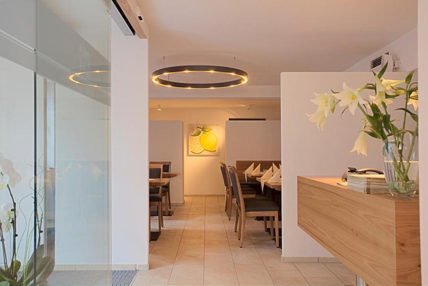 Hotel Restaurant Lamm Rosswag Vaihingen an der Enz Esterno foto